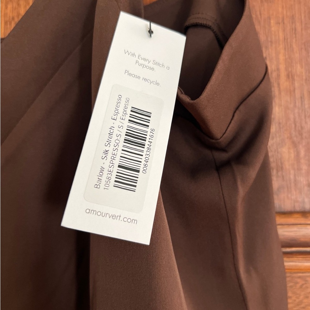 Amour Vert Espresso Sleeveless Top - Picture 2 of 3